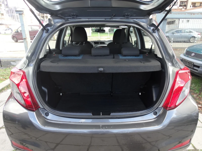 Toyota Yaris 1.0 - 69 к.с., снимка 12 - Автомобили и джипове - 52551829
