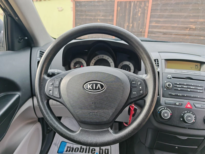 Kia Ceed 1.4-ГАЗ, снимка 12 - Автомобили и джипове - 52890448