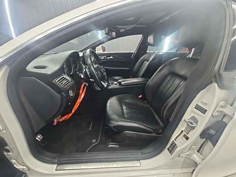 Mercedes-Benz CLS 400 4MATIC, снимка 7 - Автомобили и джипове - 53433715