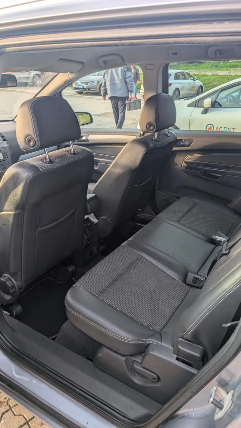 Opel Zafira 1.9 dci 120кс, снимка 8 - Автомобили и джипове - 53434829