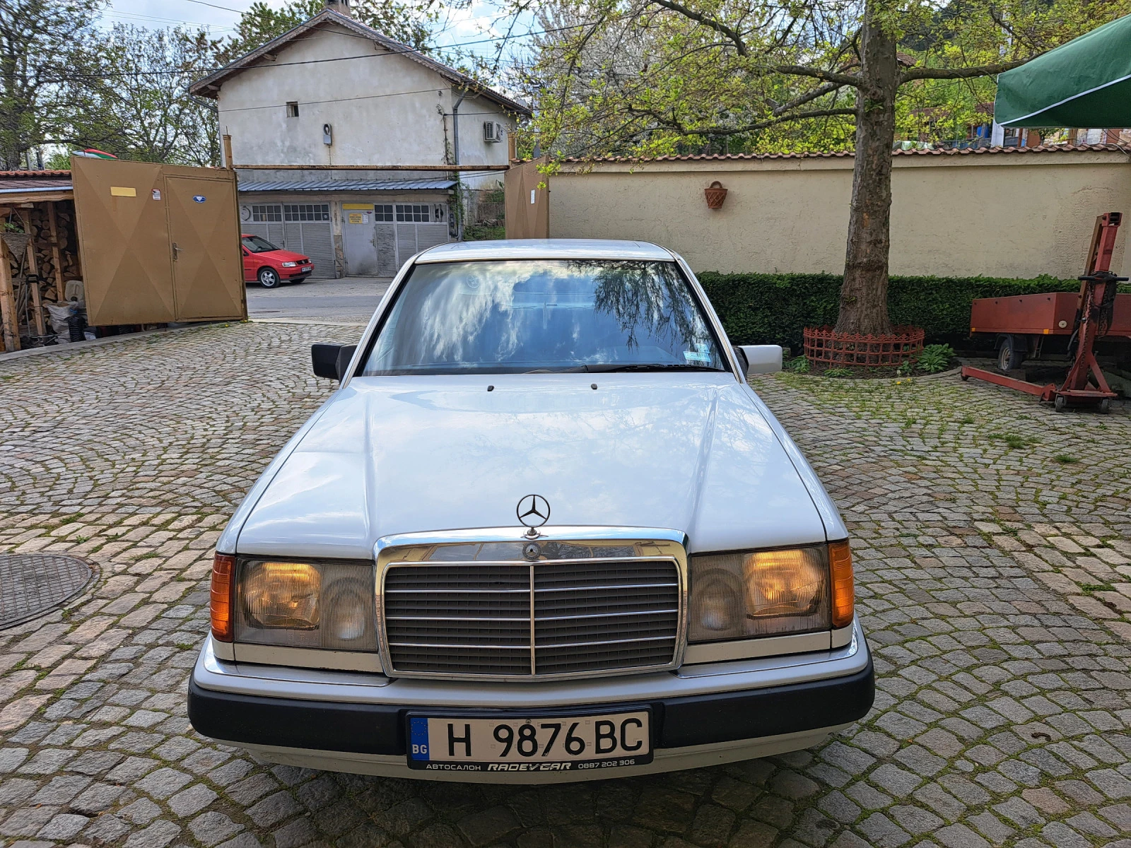 Mercedes-Benz 124 250 D - изображение 2