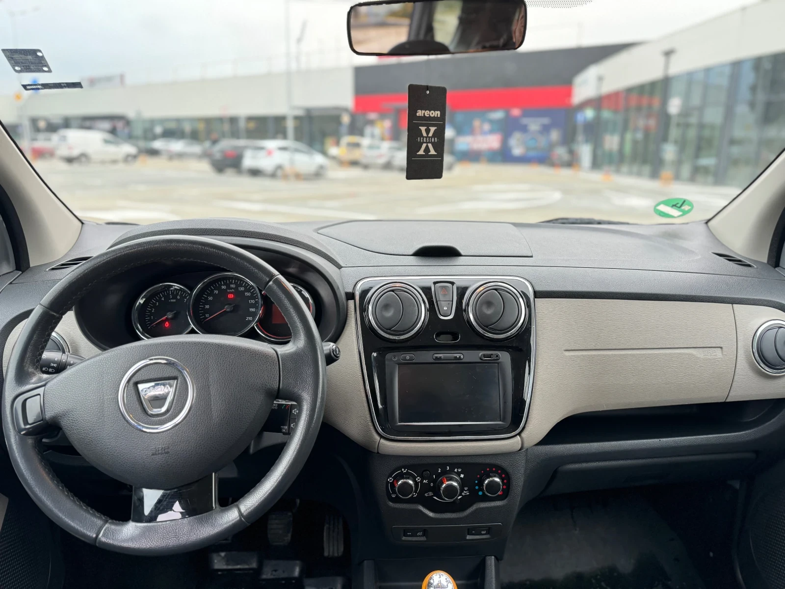 Dacia Lodgy 1.2 tce - изображение 6