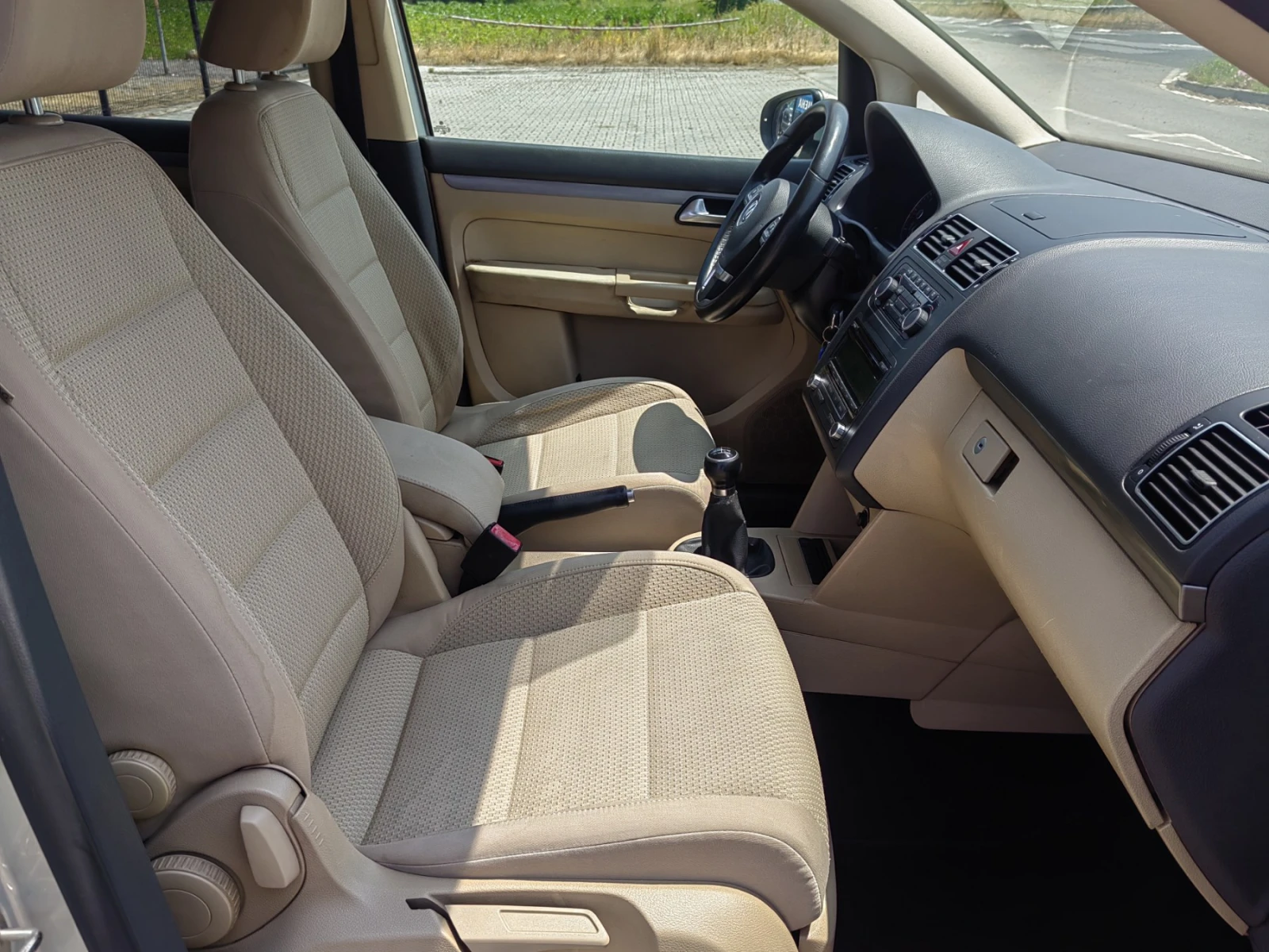 VW Touran 1.6 TDI - изображение 10