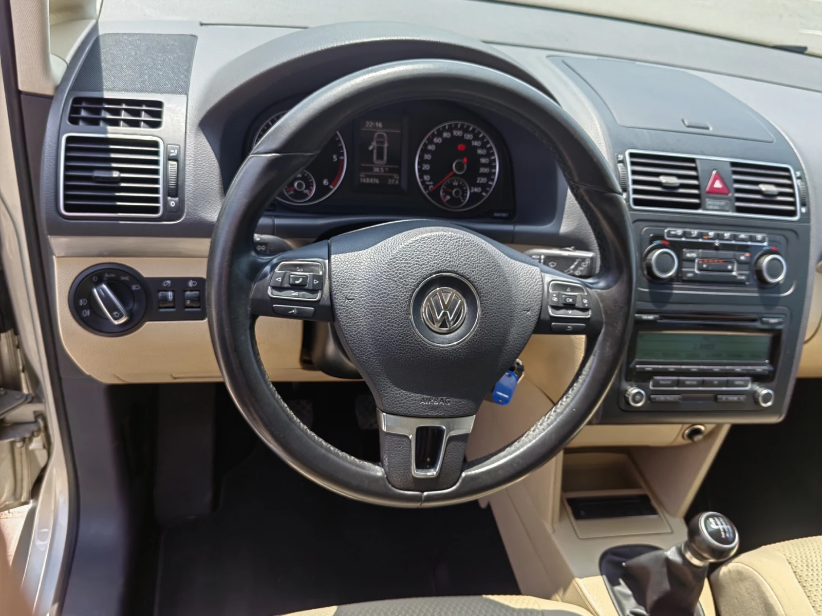 VW Touran 1.6 TDI - изображение 6