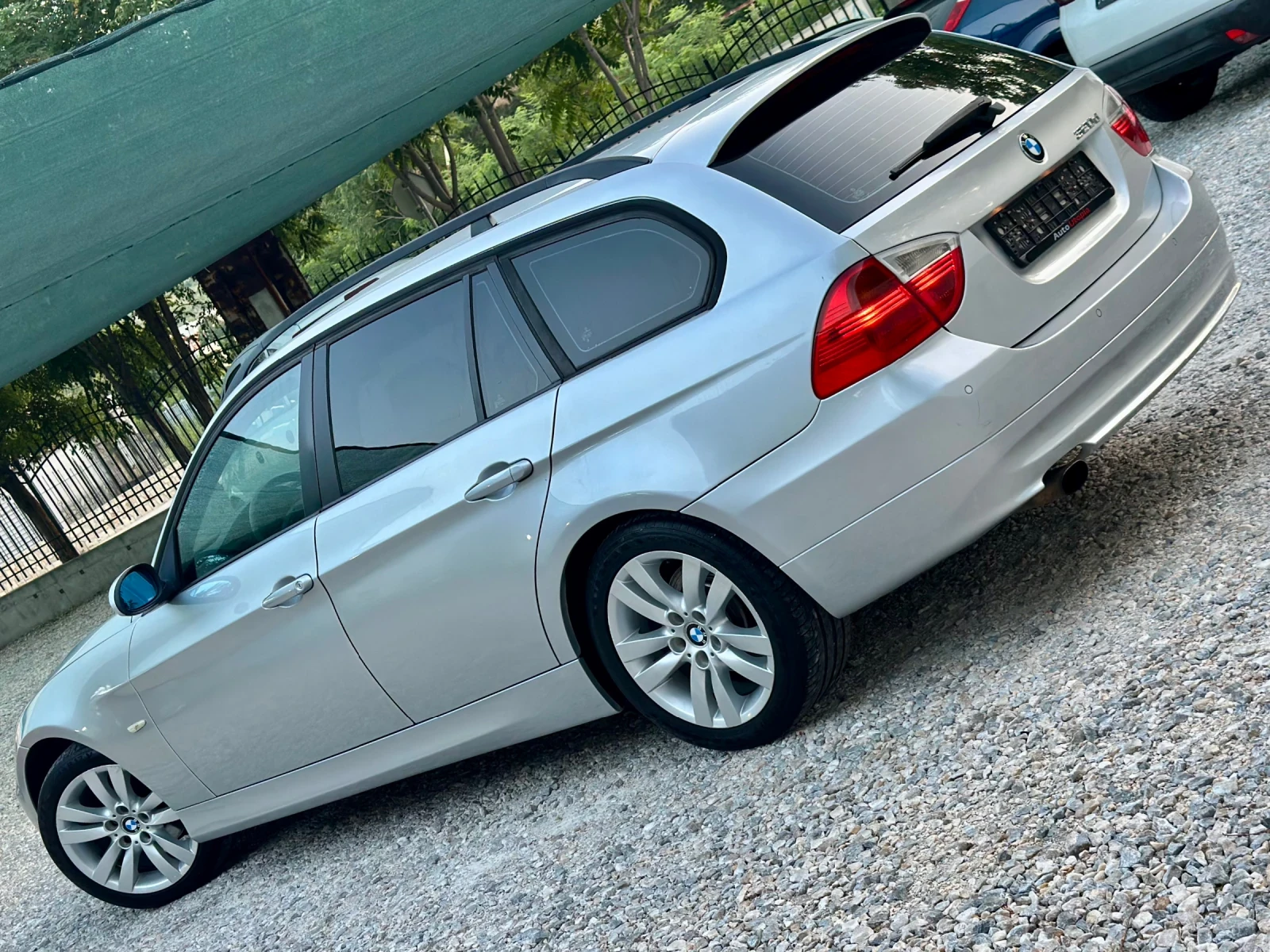 BMW 320 АВТОМАТ / ПАРКТРОНИК - изображение 3