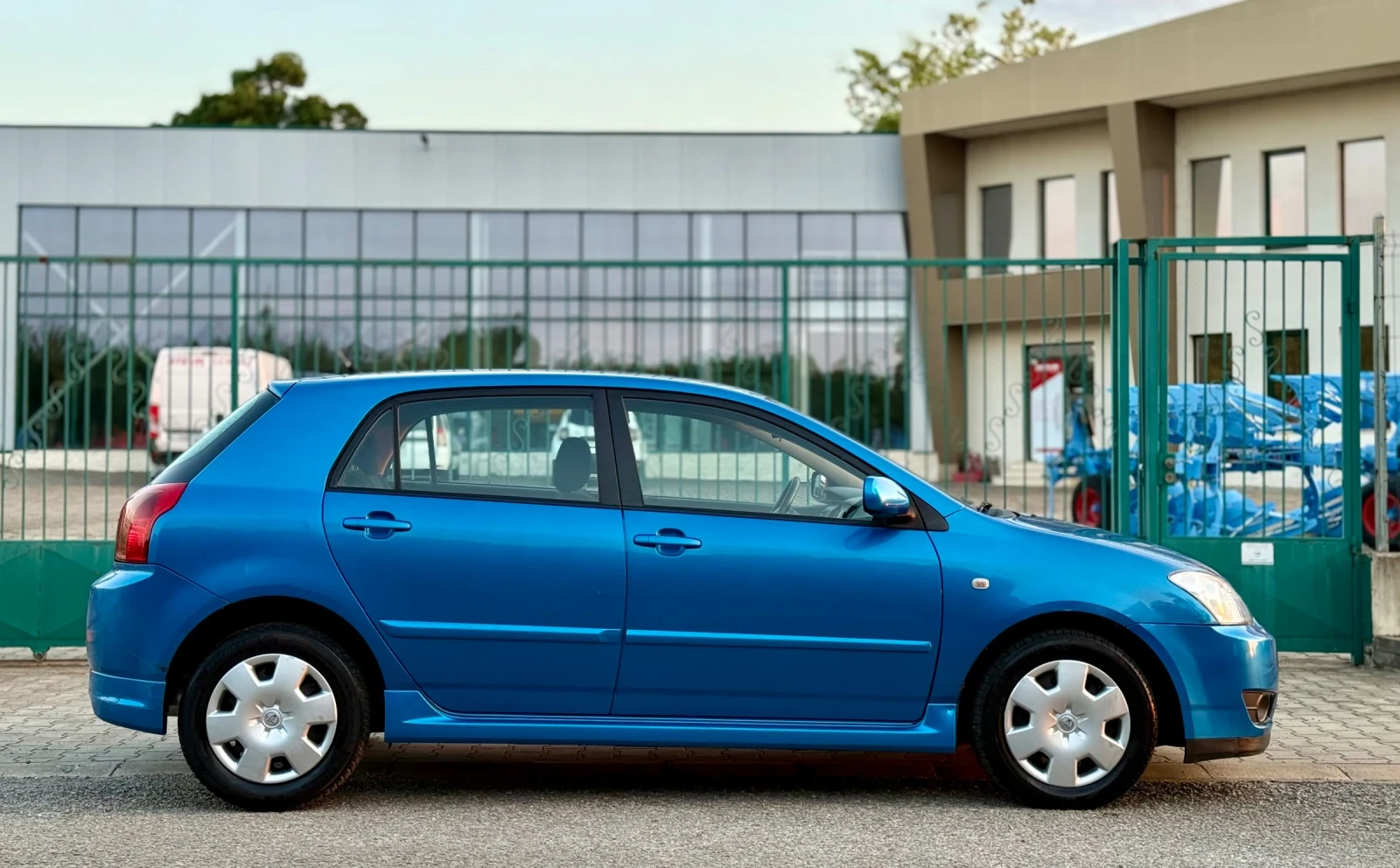 Toyota Corolla 2.0D4D~116hp~FACELIFT  - изображение 4