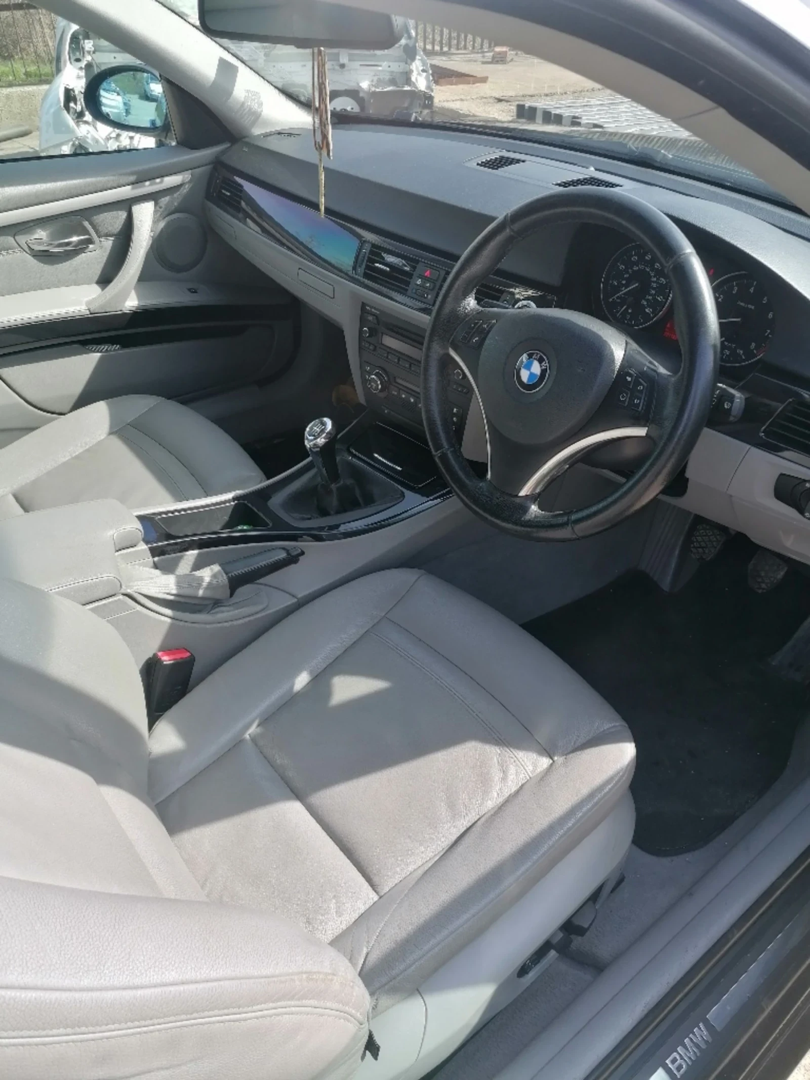BMW 330  - изображение 3