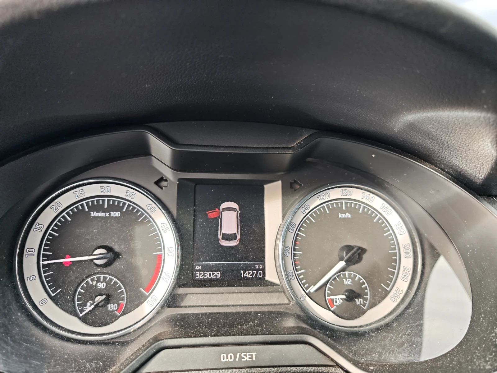 Skoda Octavia 1.6TDI NAVI ������ ������ EURO 6D | Mobile.bg � ����������� 14