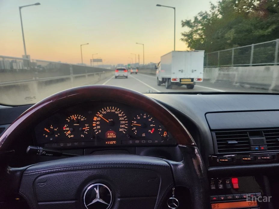 Mercedes-Benz S 320  - изображение 9