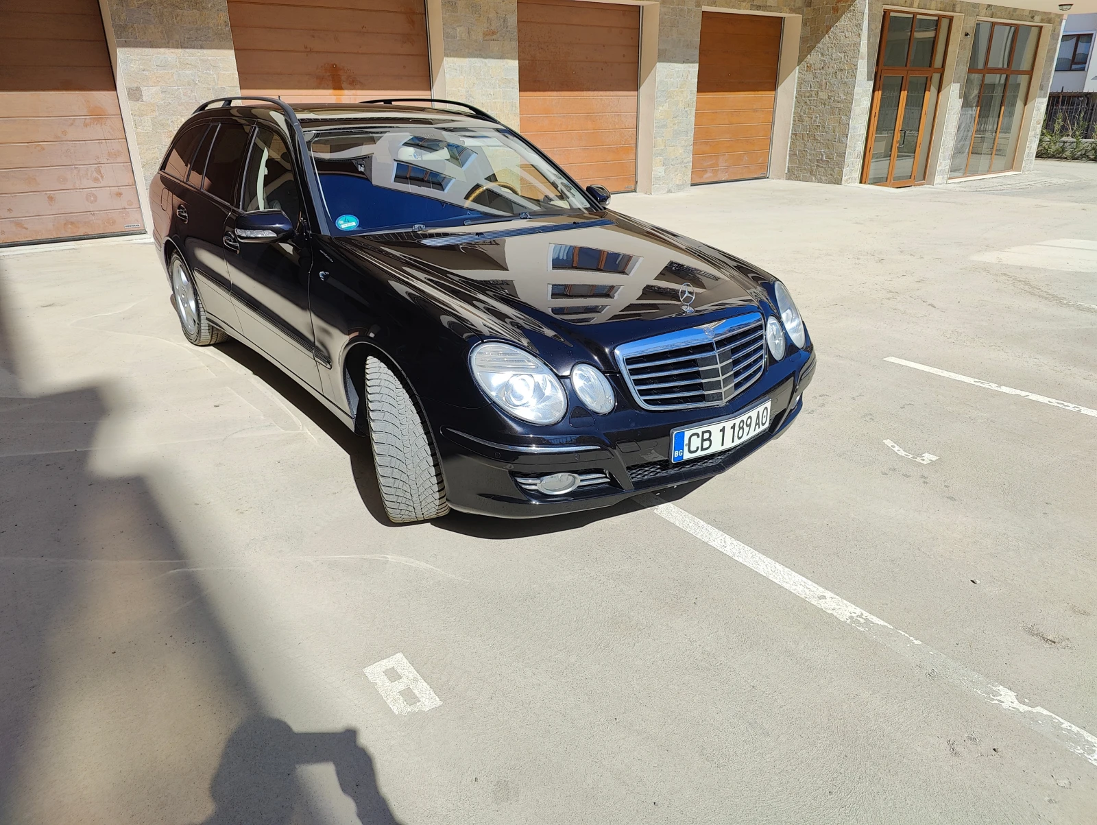 Mercedes-Benz E 500, снимка 2 - Автомобили и джипове - 53819206