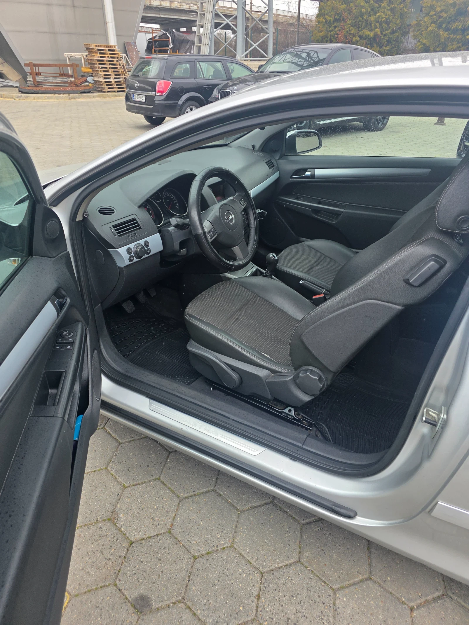 Opel Astra GTC, снимка 11 - Автомобили и джипове - 53894879