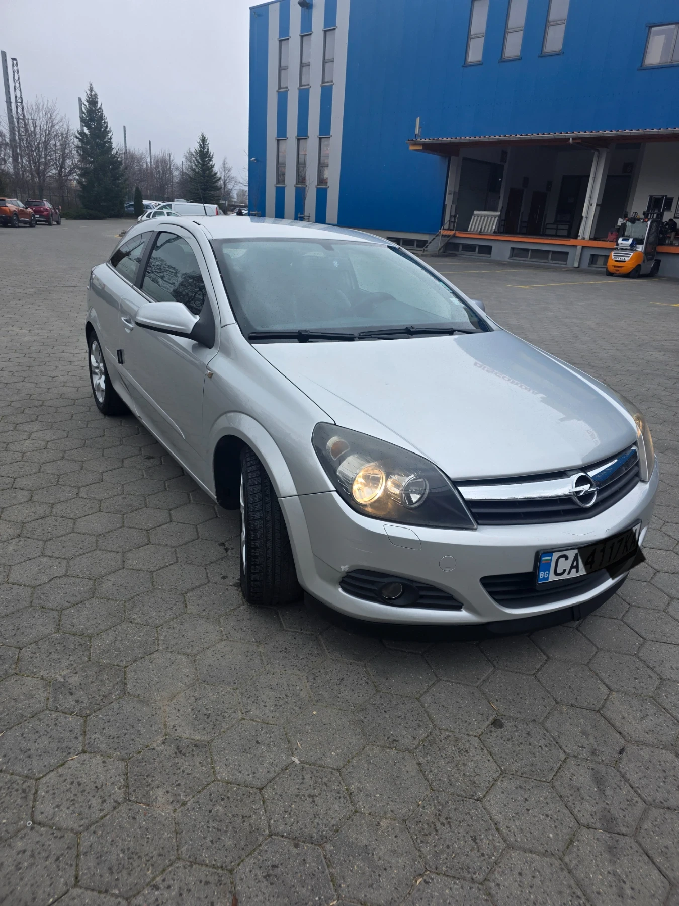 Opel Astra GTC, снимка 2 - Автомобили и джипове - 53894879