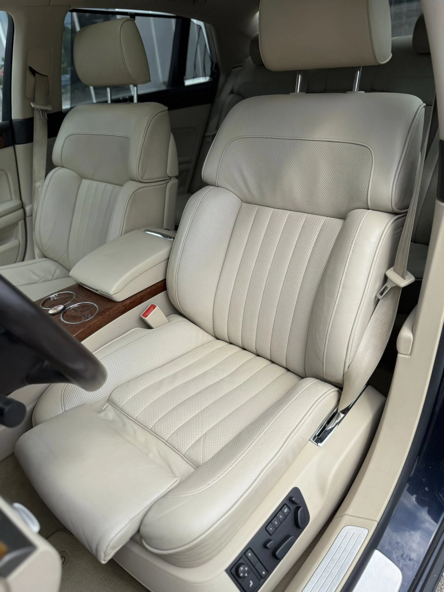 VW Phaeton 3.0TDI УНИКАТ ! ! , снимка 14 - Автомобили и джипове - 53910178