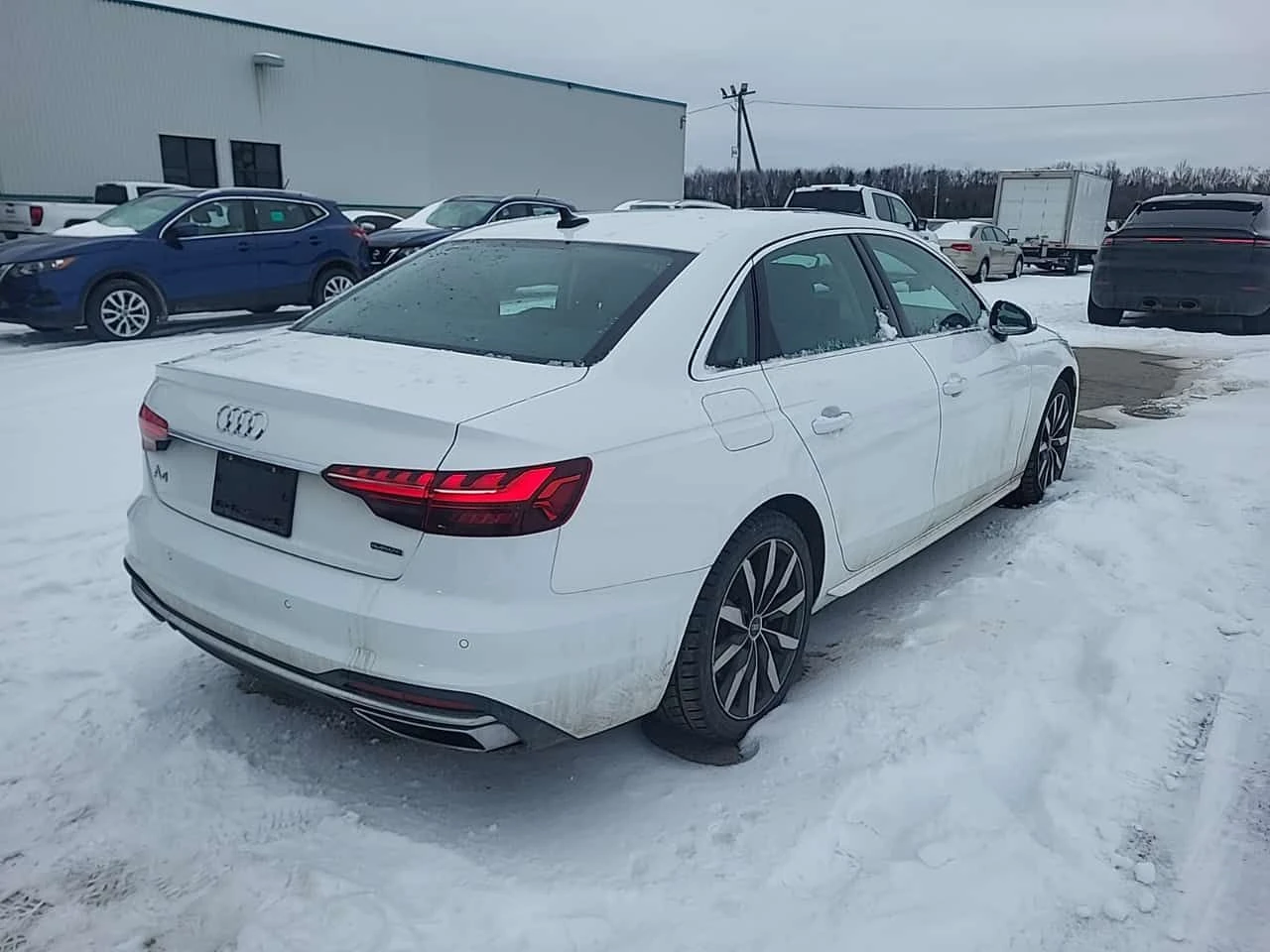 Audi A4 PANORAMA| ПОДГРЕВИ| 2 КЛЮЧА| CARFAX, снимка 3 - Автомобили и джипове - 53970995
