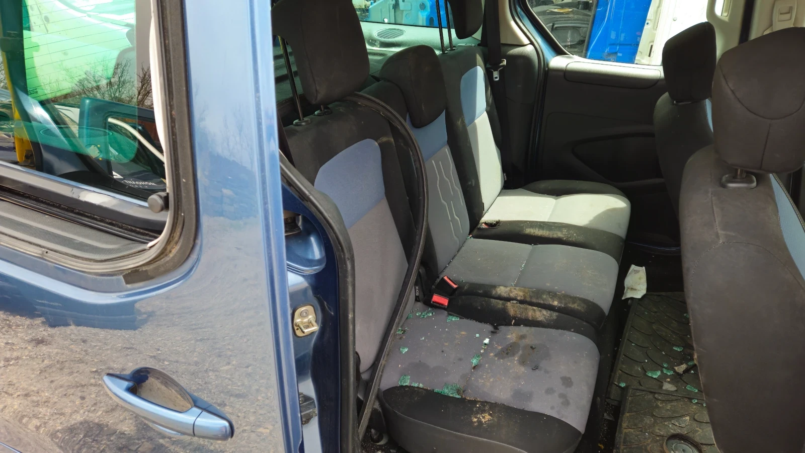 Peugeot Partner 1.6hdi/на части , снимка 7 - Автомобили и джипове - 54086089