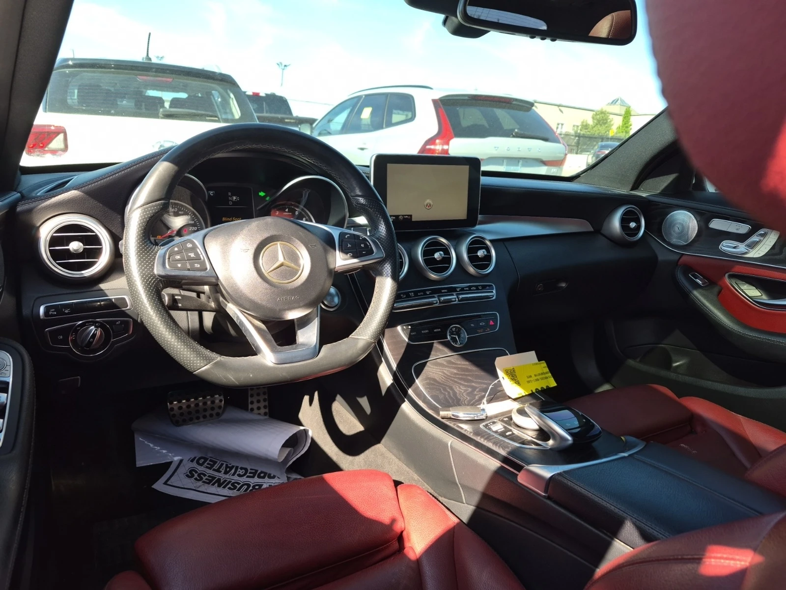 Mercedes-Benz C 400 AMG * RED INTERIOR * BURMSTER * BLIND SPOT * CARFA, снимка 7 - Автомобили и джипове - 54964510