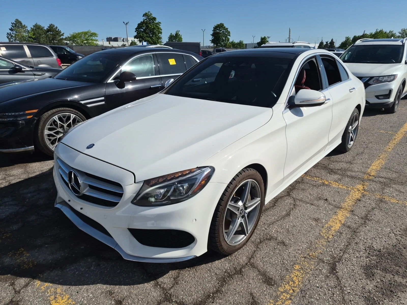 Mercedes-Benz C 400 AMG * RED INTERIOR * BURMSTER * BLIND SPOT * CARFA