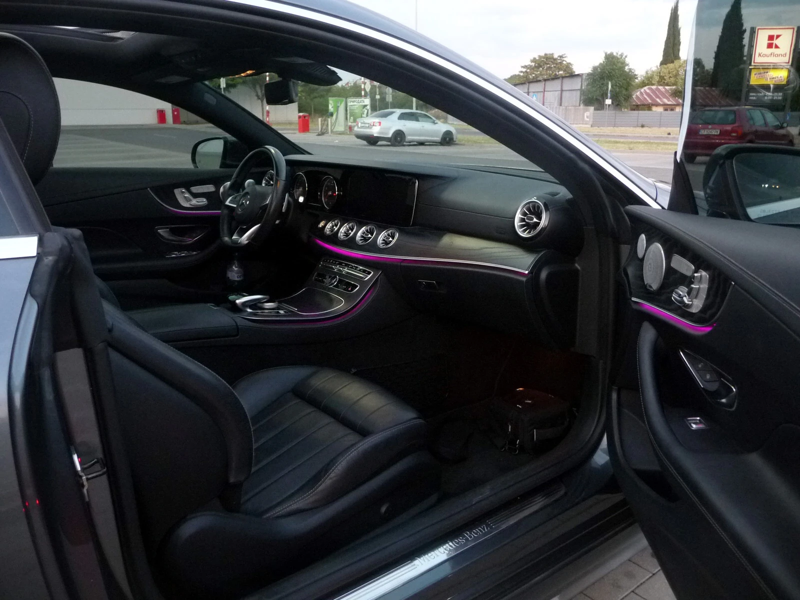 Mercedes-Benz E 400, снимка 3 - Автомобили и джипове - 55514042