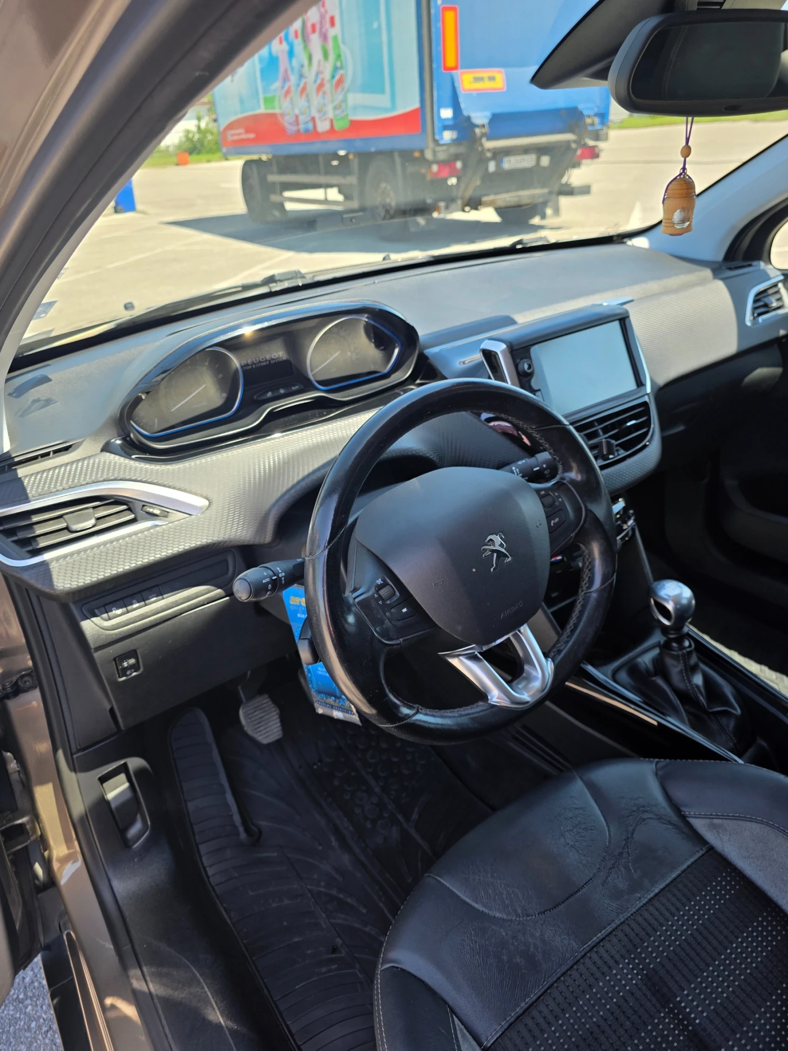 Peugeot 2008, снимка 6 - Автомобили и джипове - 55247162