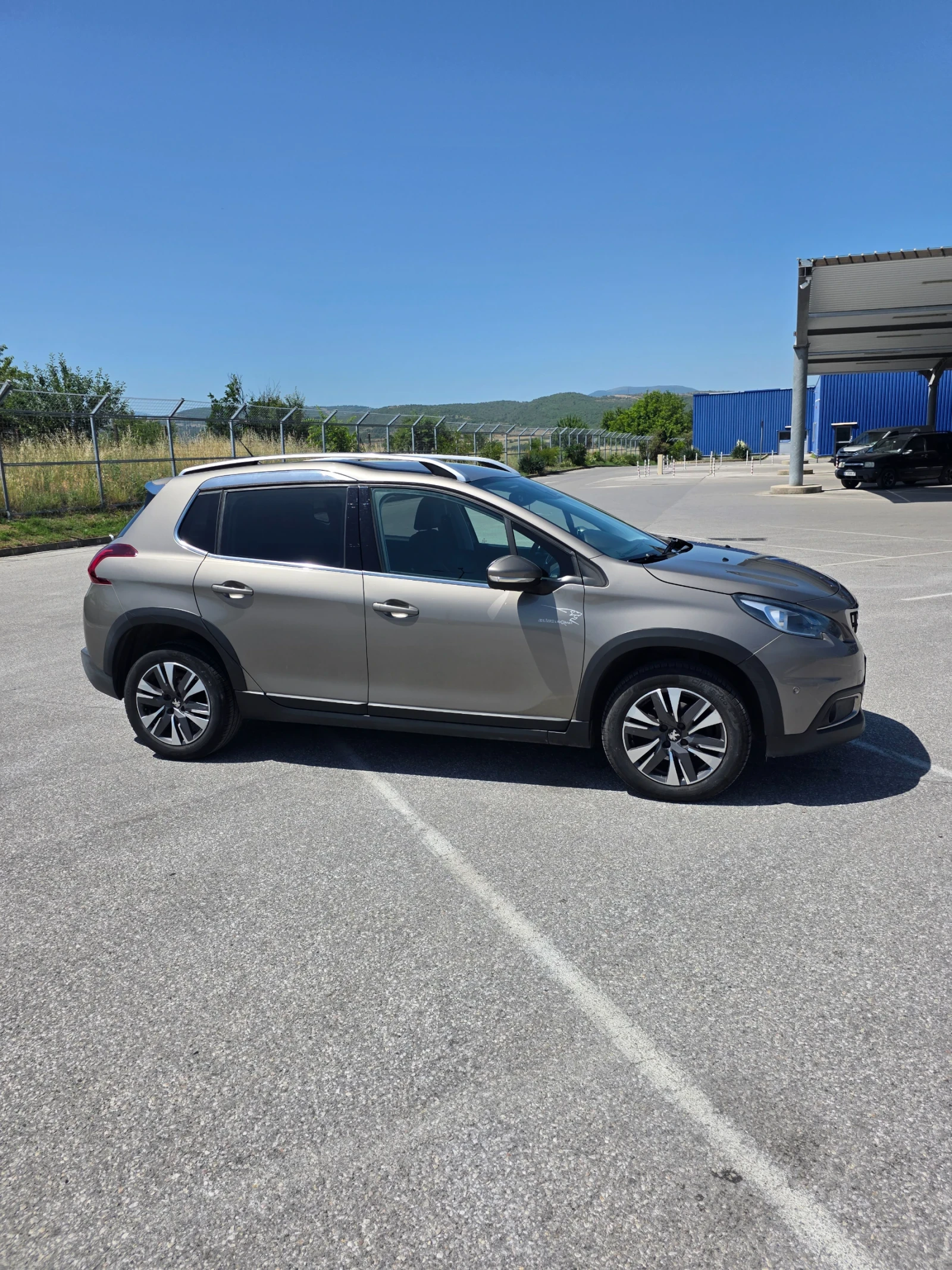 Peugeot 2008, снимка 2 - Автомобили и джипове - 55247162