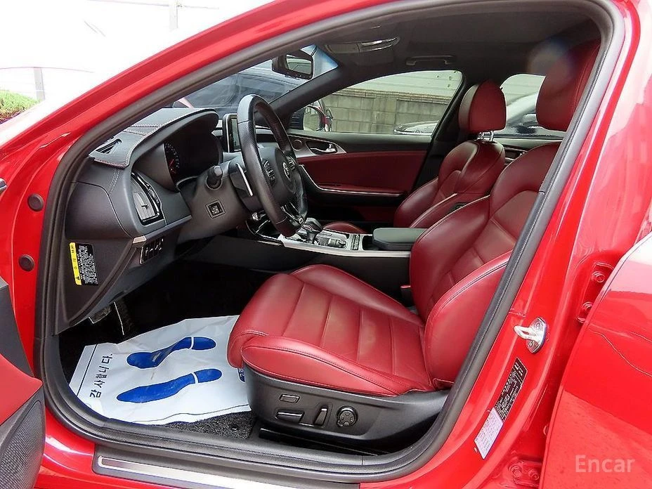 Kia Stinger, снимка 5 - Автомобили и джипове - 55178438