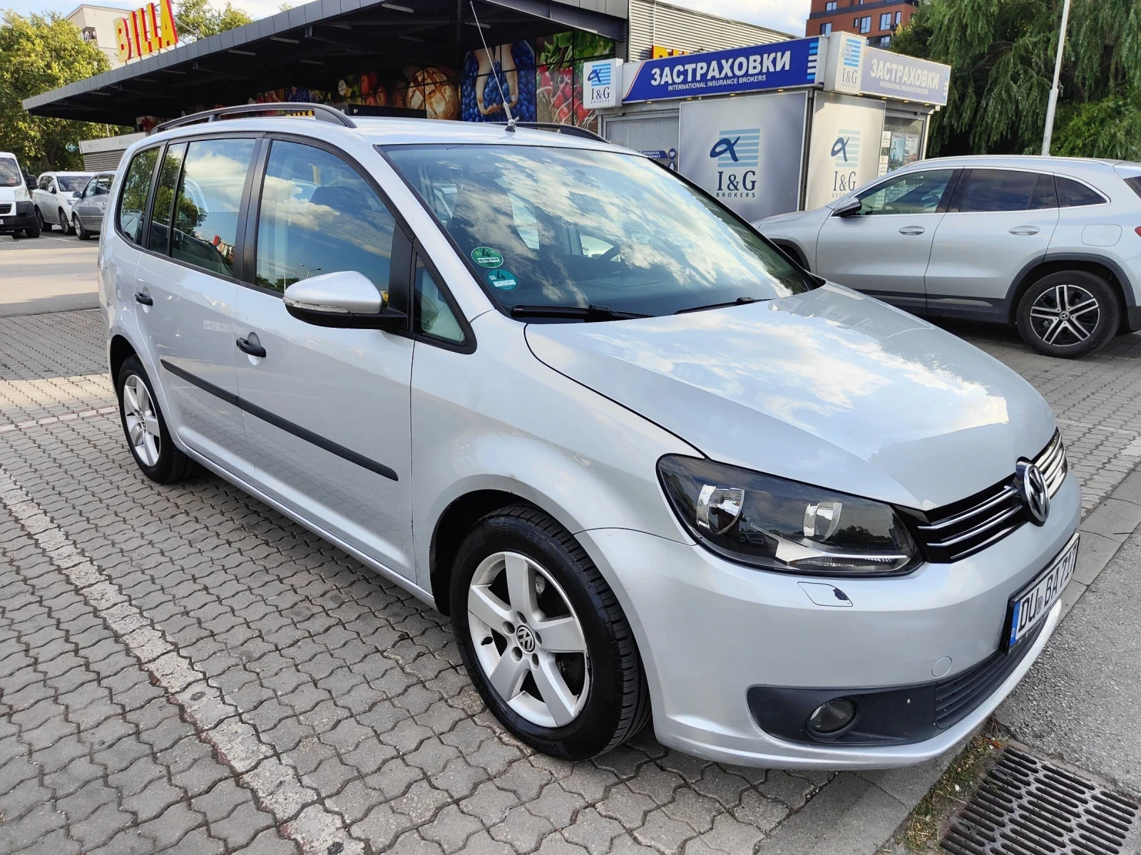 VW Touran 1.6ТДИ нов внос , снимка 5 - Автомобили и джипове - 55227057