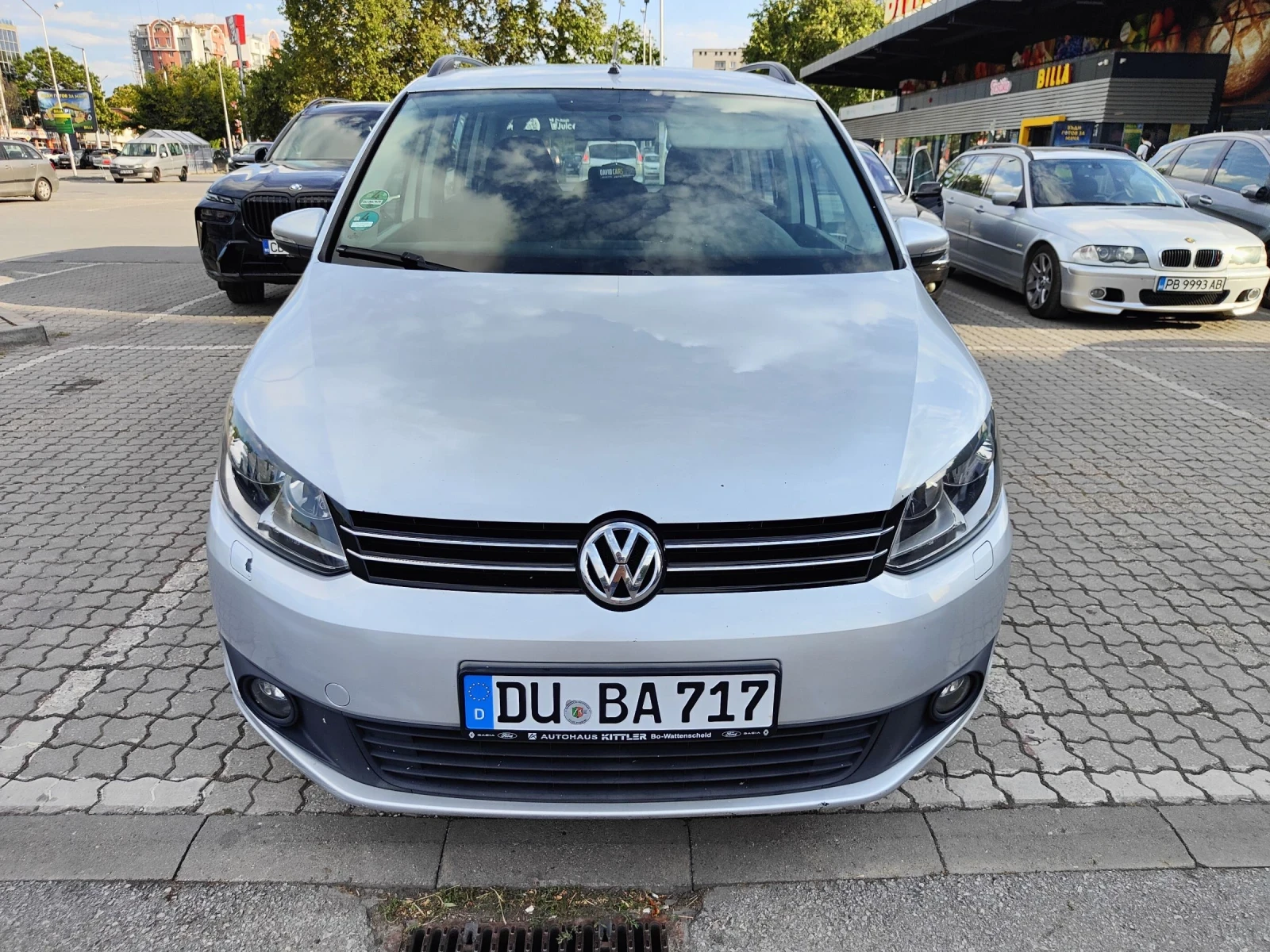 VW Touran 1.6ТДИ нов внос , снимка 4 - Автомобили и джипове - 55227057
