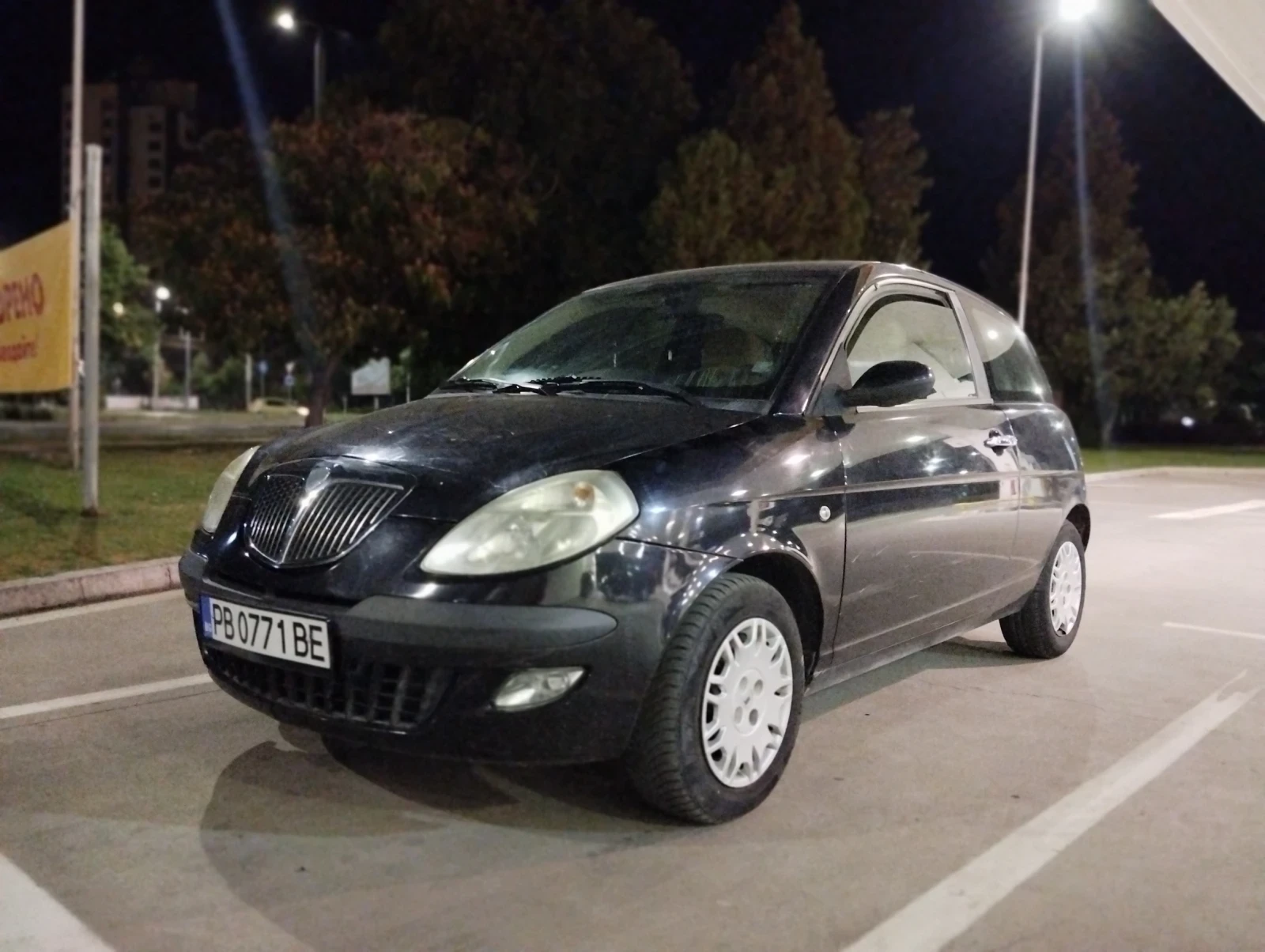 Lancia Ypsilon