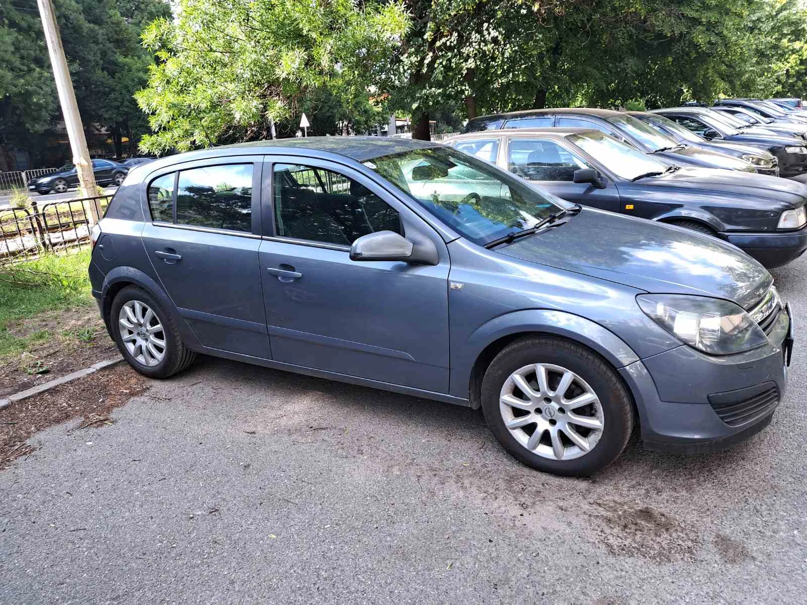 Opel Astra H, снимка 4 - Автомобили и джипове - 55717796