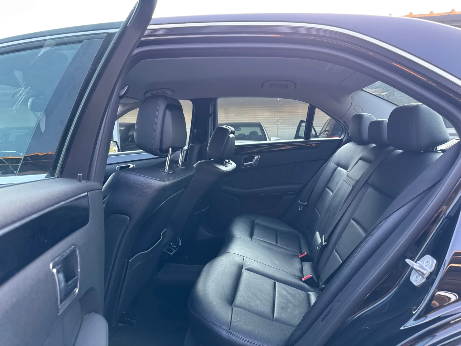 Mercedes-Benz E 350 CD? 265к.с , снимка 9 - Автомобили и джипове - 55777483