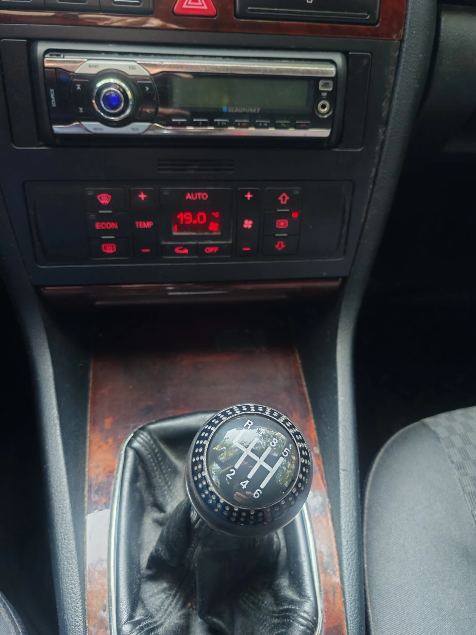 Audi A4 2.5 TDI, снимка 12 - Автомобили и джипове - 55970082
