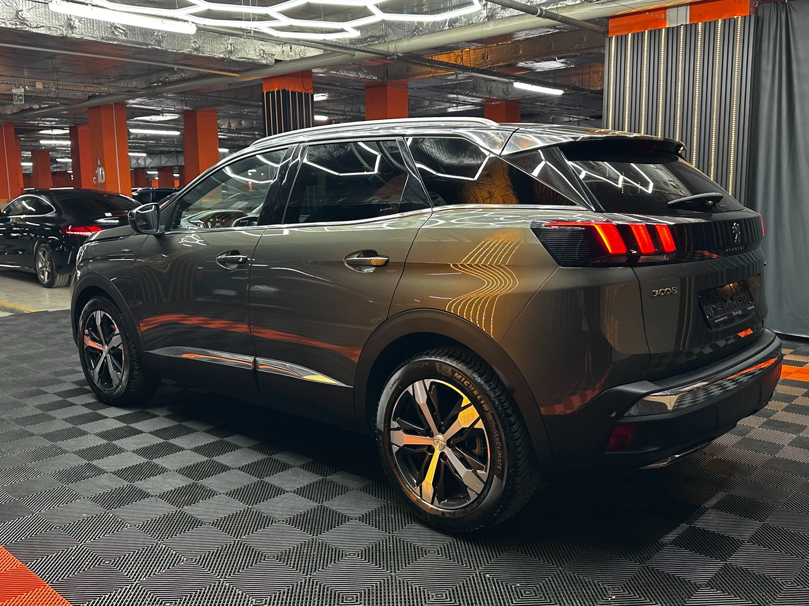 Peugeot 3008 1.5 Blue-HDi GT Line, снимка 4 - Автомобили и джипове - 56130167