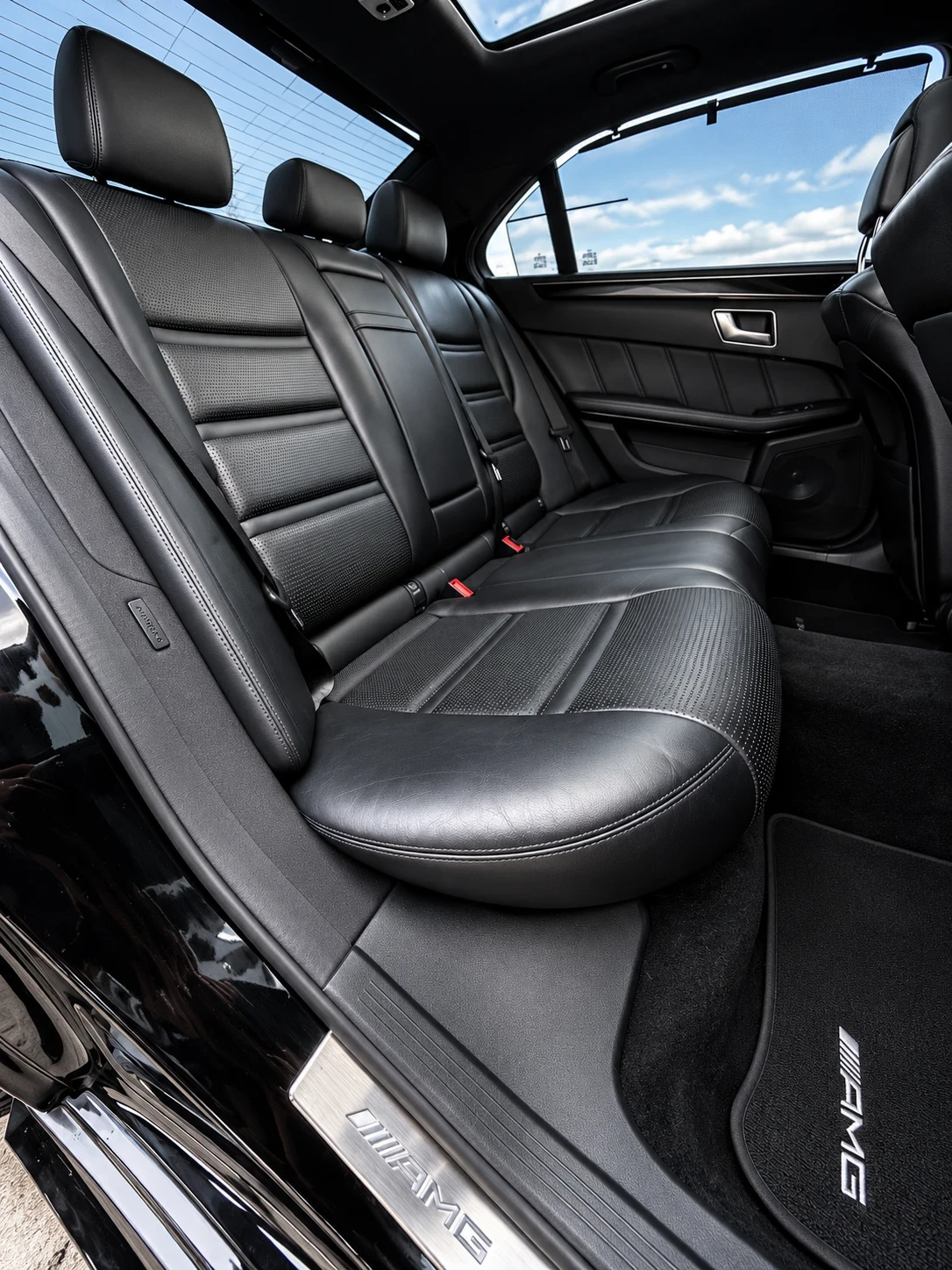Mercedes-Benz E 63 AMG 660HP| STAGE1| CERAMIC| PANO| FULL MAX| ������ | Mobile.bg � ����������� 9