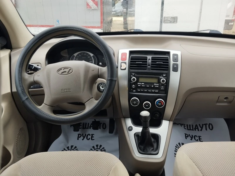 Hyundai Tucson 2.0i ГАЗ, снимка 9 - Автомобили и джипове - 45650751