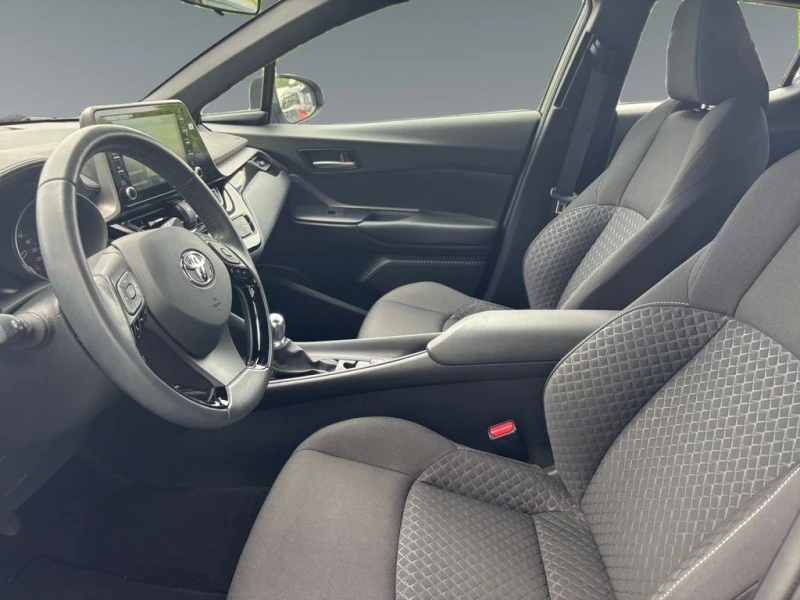 Toyota C-HR 1.8 Hybrid В Гаранция, снимка 10 - Автомобили и джипове - 45824520