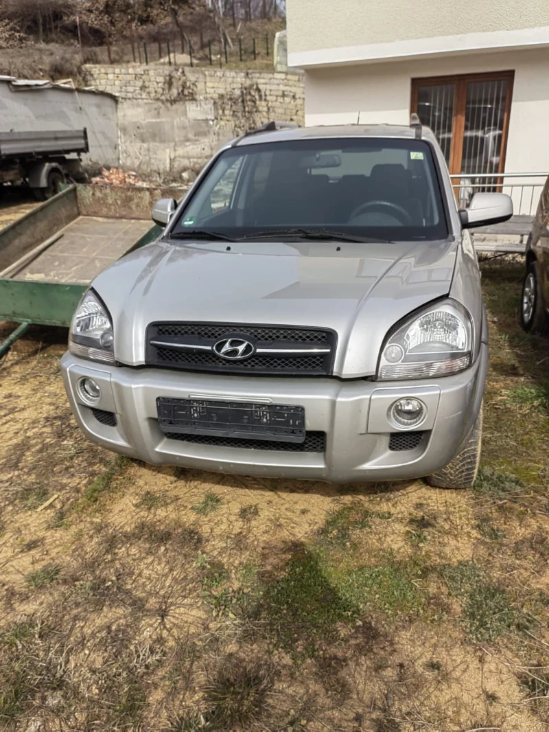 Hyundai Tucson 2.0i lpg, снимка 1 - Автомобили и джипове - 49338691