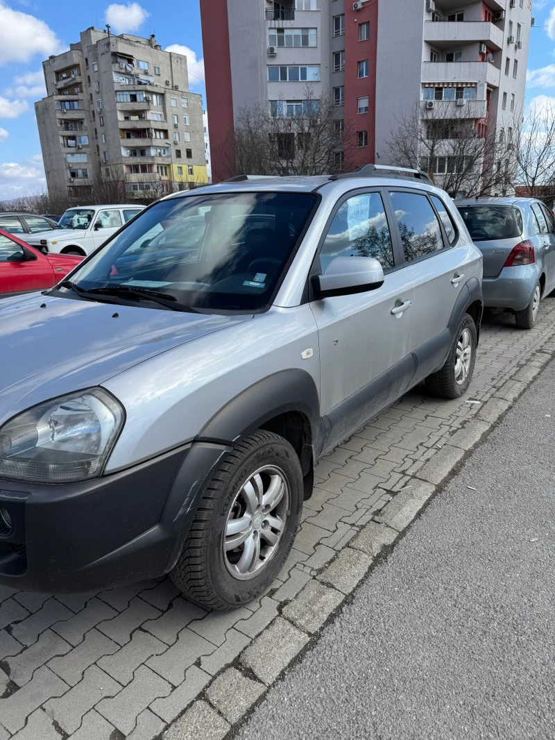 Hyundai Tucson 2.0i, LPG, снимка 6 - Автомобили и джипове - 49380259