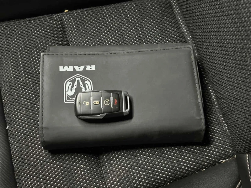 Dodge RAM 1500 * Sport * CARFAX * ПОДГРЕВ* , снимка 10 - Автомобили и джипове - 53558448