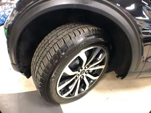 Ford Explorer * ST Line * 7 МЕСТЕН * ДИСТРОНИК * CARPLAY, снимка 11 - Автомобили и джипове - 54182655