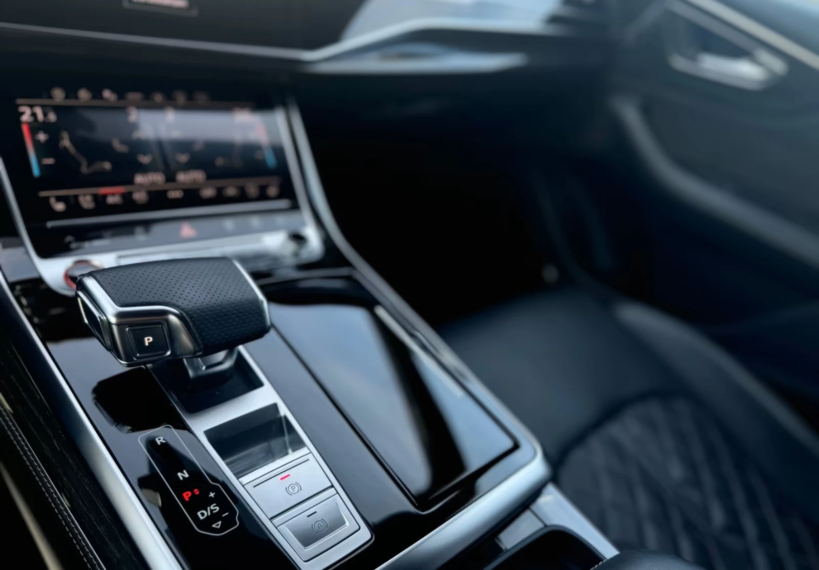 Audi SQ8 4.0 TFSI Quattro - изображение 7