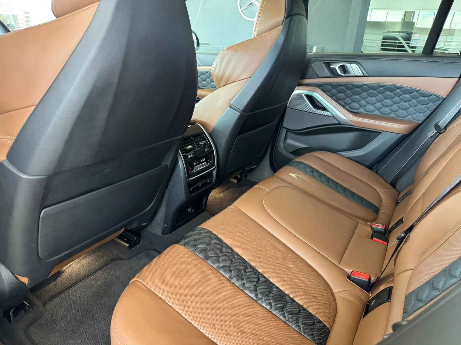 BMW X6 M Competition xDrive, снимка 8 - Автомобили и джипове - 53724160