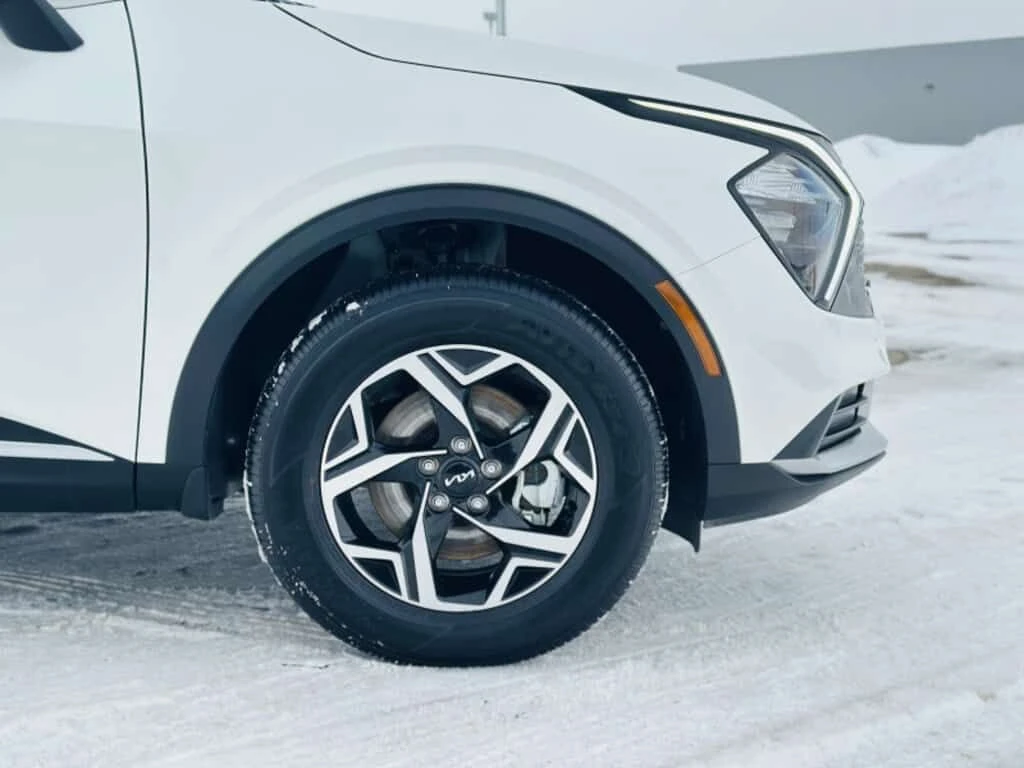 Kia Sportage * LX AWD Heated Seats Apple CarPlay * CARFAX * ЦЕН, снимка 12 - Автомобили и джипове - 53801949