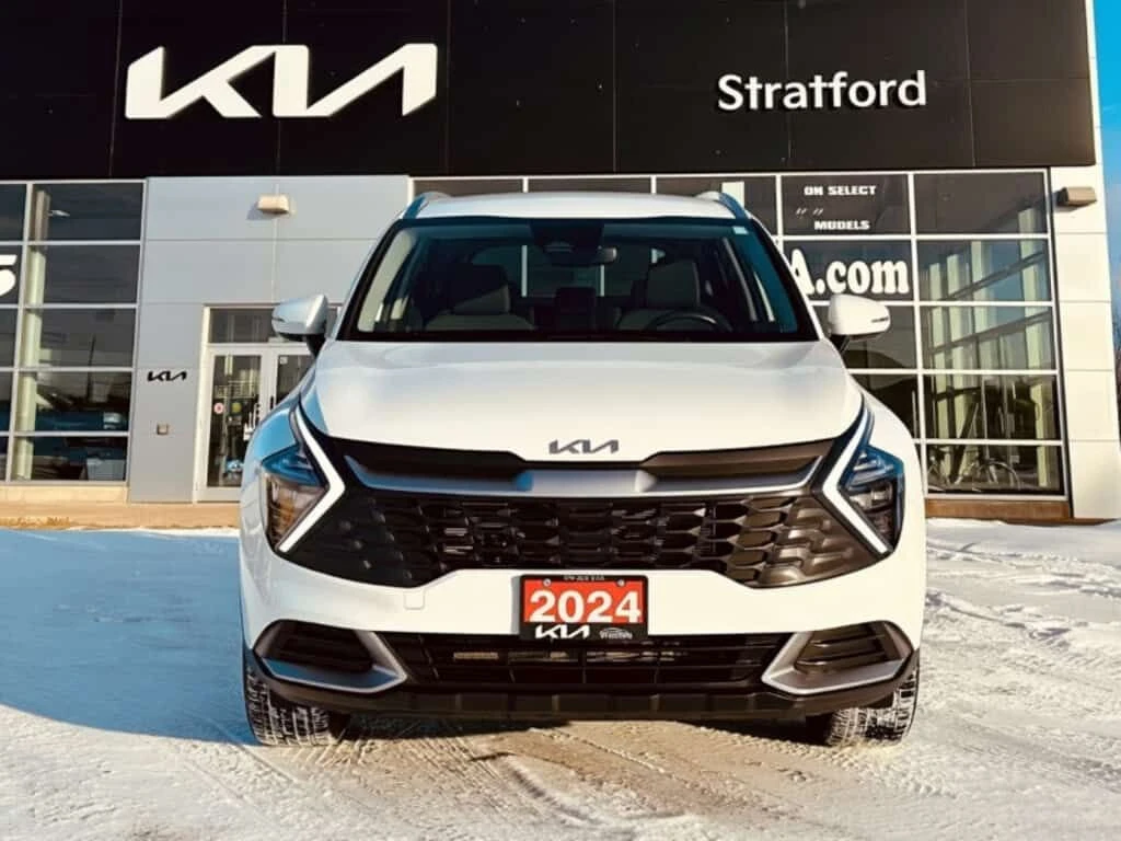 Kia Sportage * LX AWD Heated Seats Apple CarPlay * CARFAX * ЦЕН, снимка 2 - Автомобили и джипове - 53801949