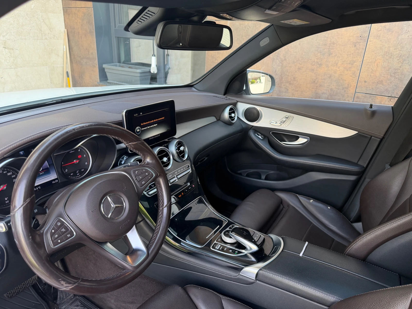 Mercedes-Benz GLC 250 D AMG AIRMATIC, снимка 6 - Автомобили и джипове - 54414858
