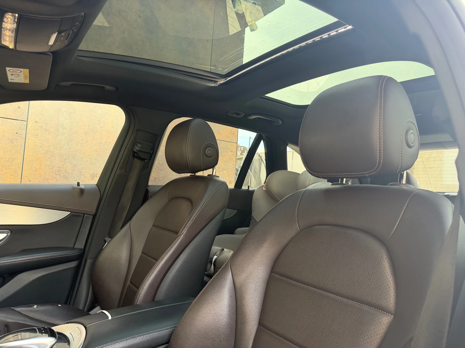 Mercedes-Benz GLC 250 D AMG AIRMATIC, снимка 7 - Автомобили и джипове - 54414858