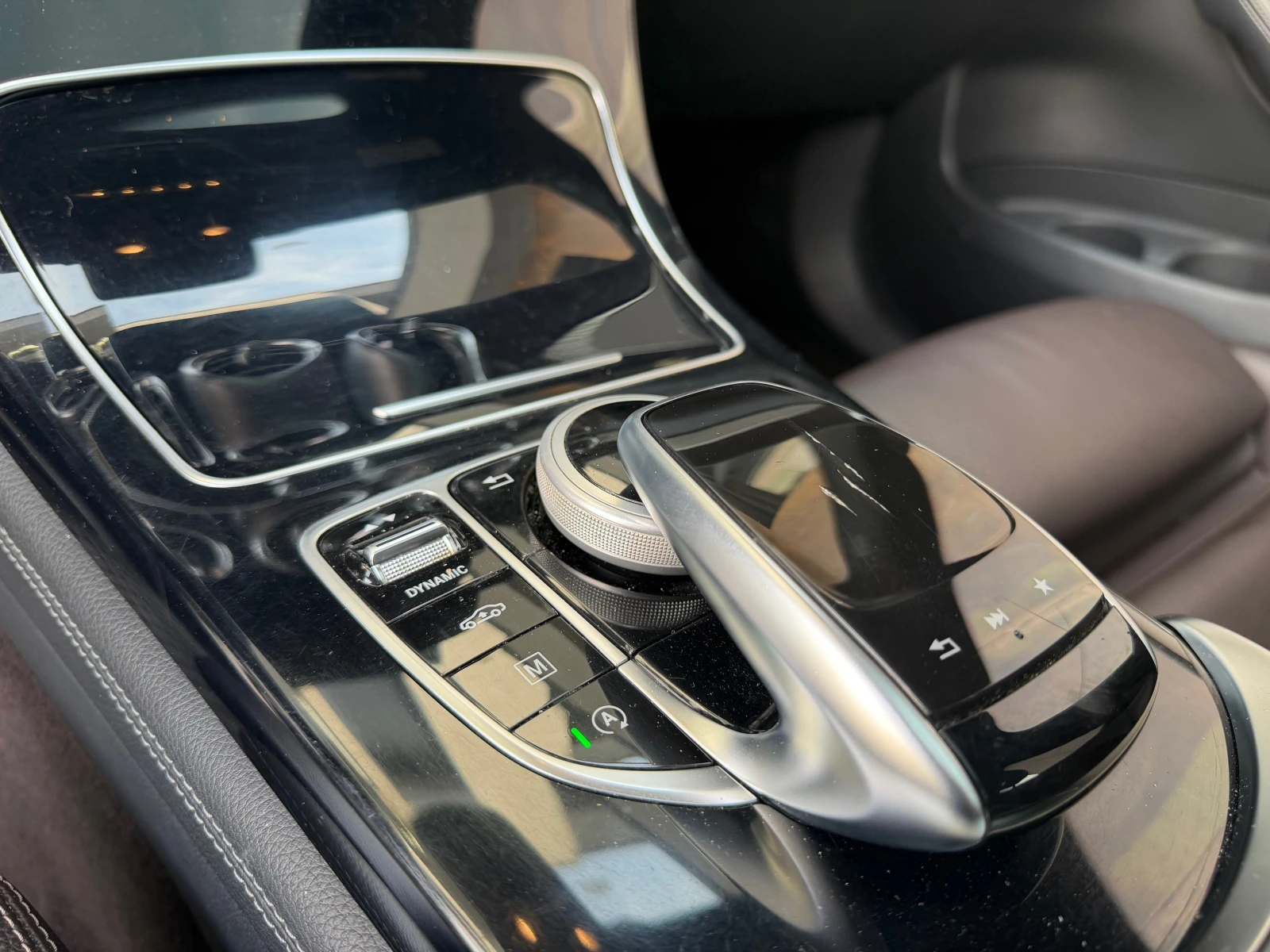 Mercedes-Benz GLC 250 D AMG AIRMATIC, снимка 8 - Автомобили и джипове - 54414858