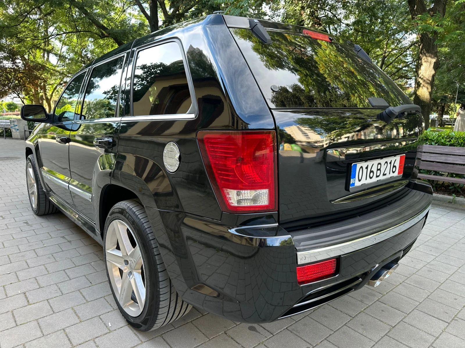 Jeep Grand cherokee SRT8 6.1 HEMI426к.с.* Генерация* Лизинг* 2 Ключа* , снимка 2 - Автомобили и джипове - 55041989