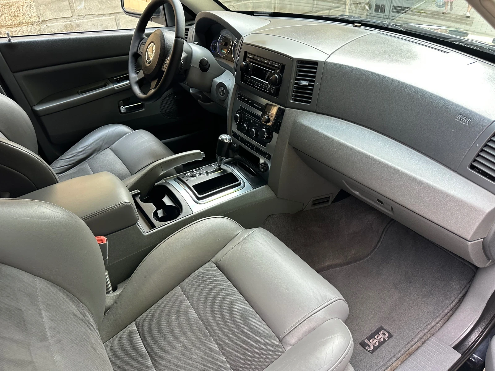 Jeep Grand cherokee SRT8 6.1 HEMI426к.с.* Генерация* Лизинг* 2 Ключа* , снимка 8 - Автомобили и джипове - 55041989