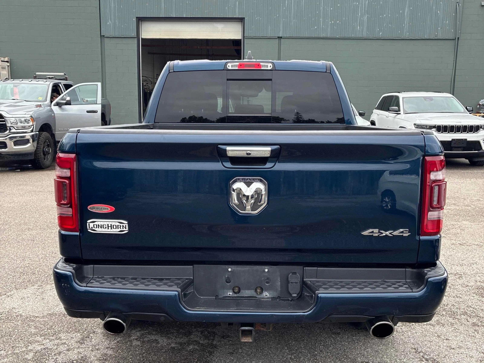 Dodge RAM 1500 * Limited Longhorn * CARFAX * ОПЦИЯ ЗА ФИНАНСИРАНЕ, снимка 4 - Автомобили и джипове - 55899316
