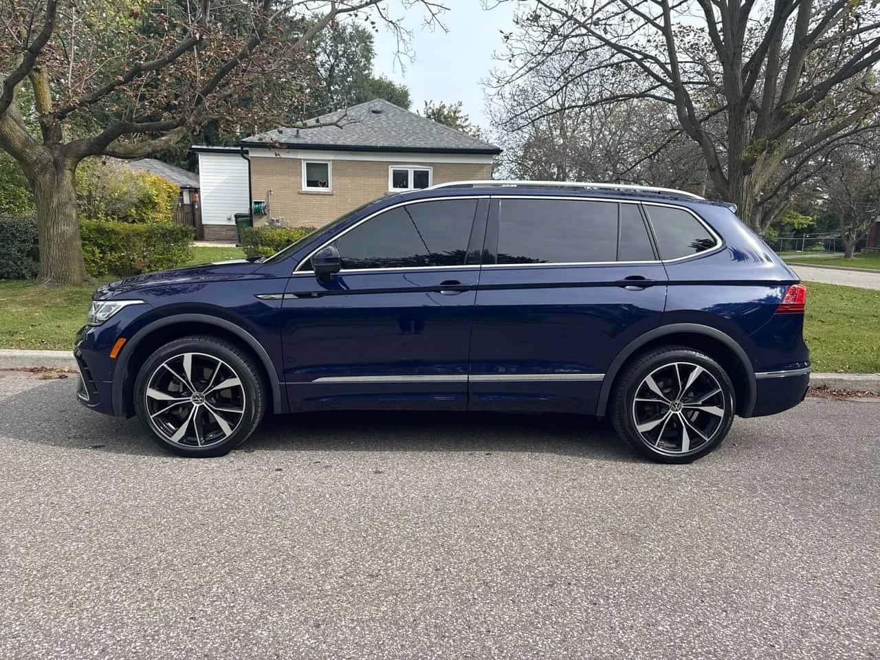VW Tiguan Highline R Line  CARFAX | Mobile.bg � ����������� 2